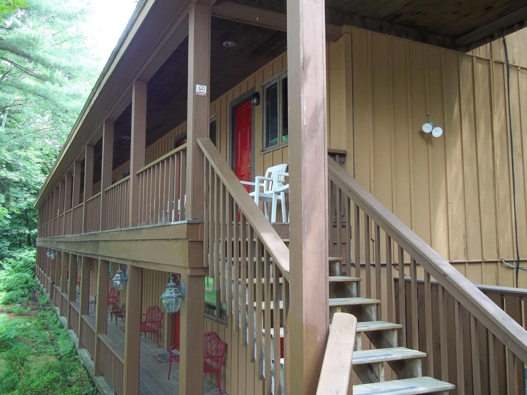 Wiscasset Woods Lodge Exterior foto